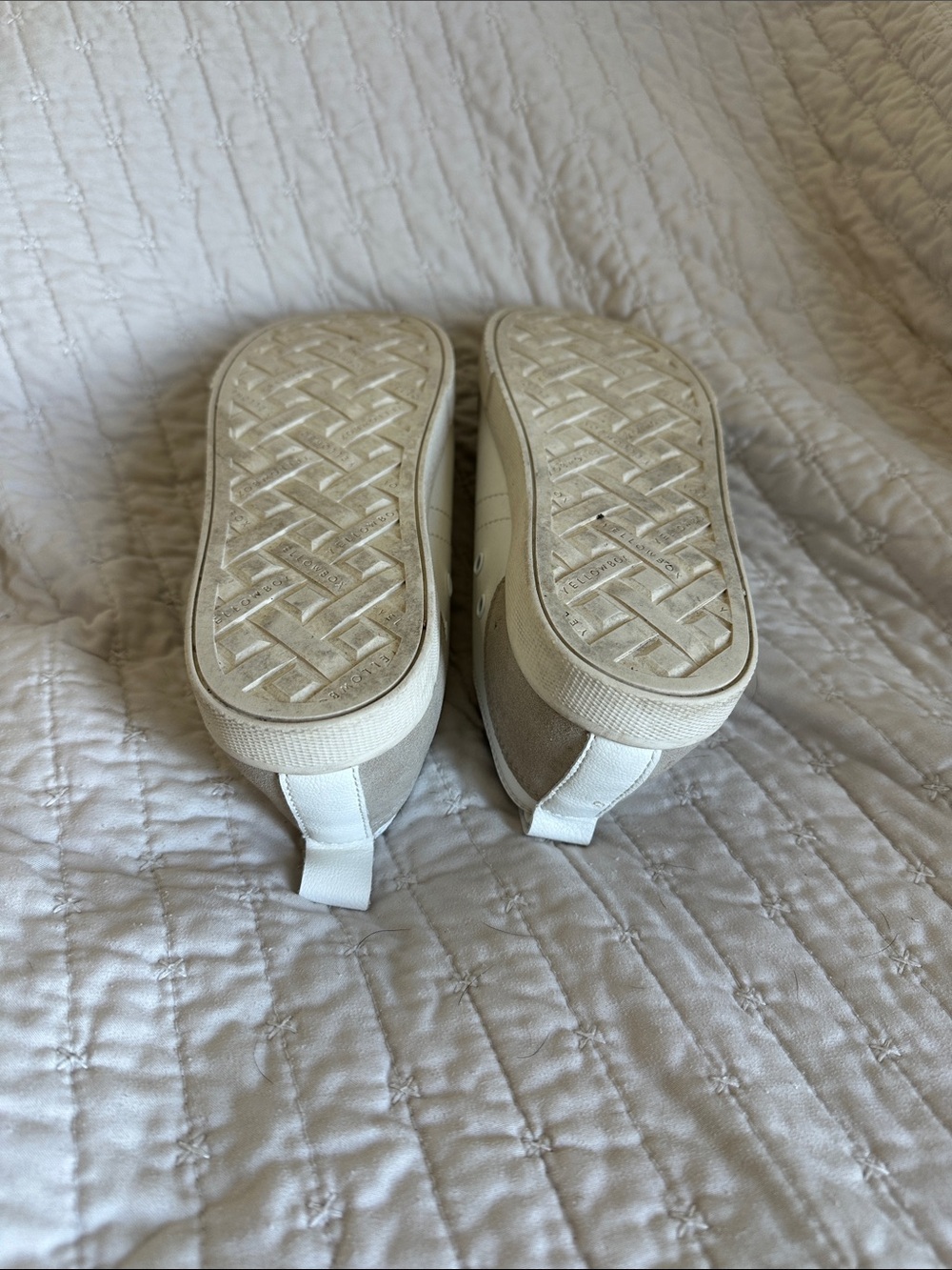 Yellow Box Dillan White & Taupe Women's Low-Top Sneakers with Black Star - Picture 5 of 7